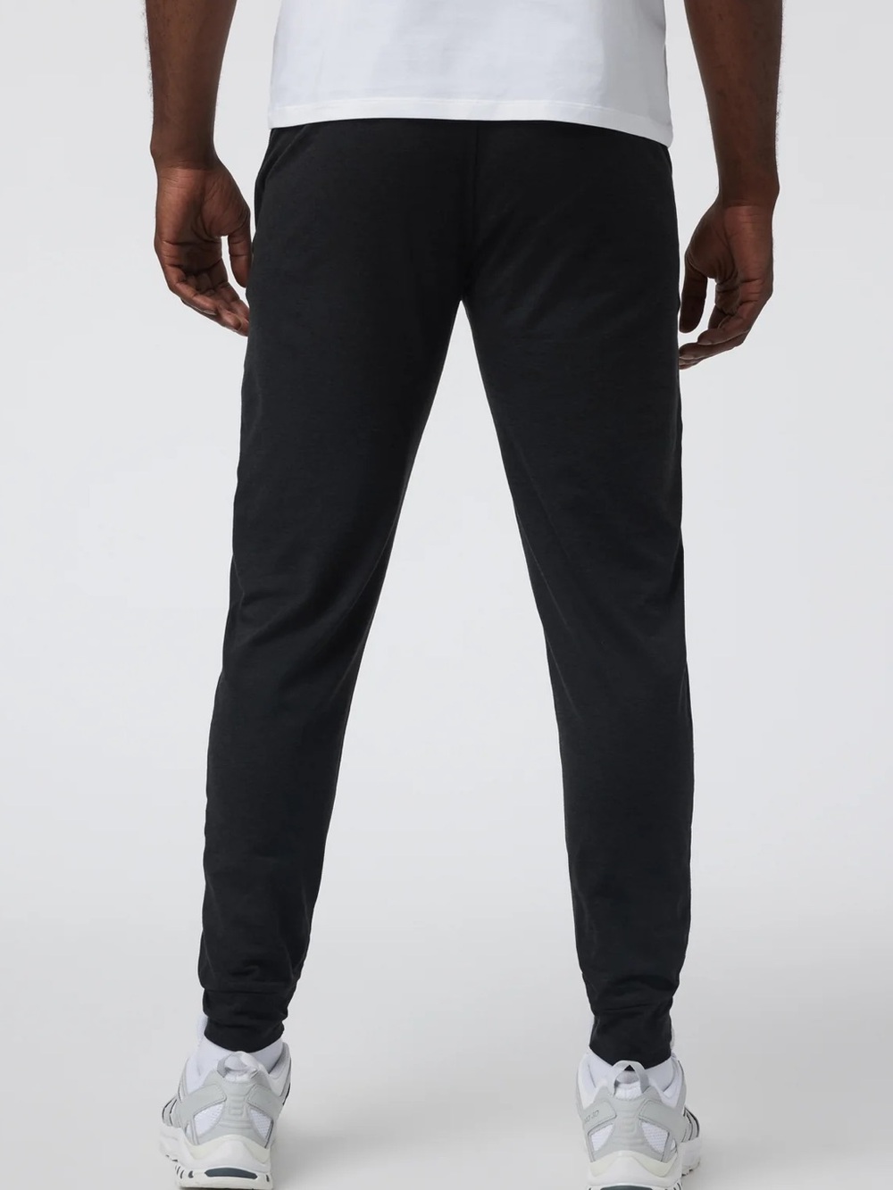 Vuori Ponto Performance Jogger in Black Heather - Picture 4 of 10